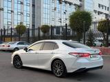 Toyota Camry 2021 годаүшін16 200 000 тг. в Тараз – фото 5