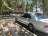 Mercedes-Benz E 230 1998 годаfor2 900 000 тг. в Тараз – фото 3
