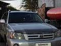 Toyota Highlander 2004 года за 7 000 000 тг. в Алматы – фото 4