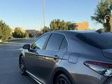 Toyota Camry 2021 года за 11 300 000 тг. в Туркестан – фото 5