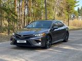 Toyota Camry 2018 года за 12 500 000 тг. в Щучинск – фото 2