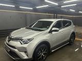 Toyota RAV4 2019 годаүшін13 200 000 тг. в Астана – фото 2