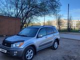 Toyota RAV4 2001 годаүшін5 200 000 тг. в Караганда