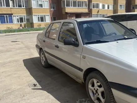 Volkswagen Vento 1993 года за 1 300 000 тг. в Караганда – фото 3