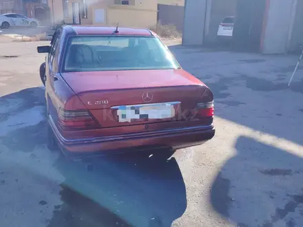 Mercedes-Benz E 280 1993 года за 1 000 000 тг. в Кызылорда – фото 2