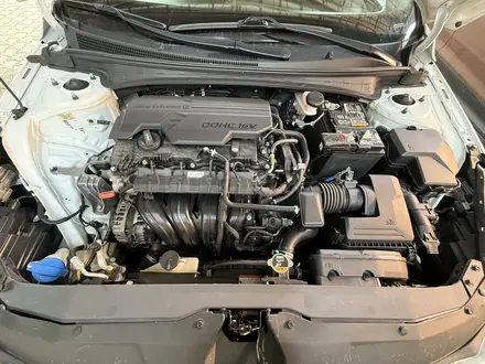 Hyundai Elantra 2021 года за 7 900 000 тг. в Алматы – фото 10