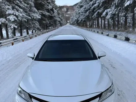 Toyota Camry 2018 года за 14 000 000 тг. в Алматы – фото 22