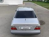 Mercedes-Benz E 220 1995 годаfor4 000 000 тг. в Павлодар – фото 5