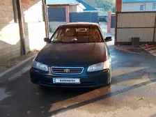 Toyota Camry, 2001