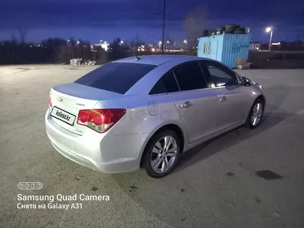 Chevrolet Cruze 2013 года за 4 400 000 тг. в Актобе – фото 3