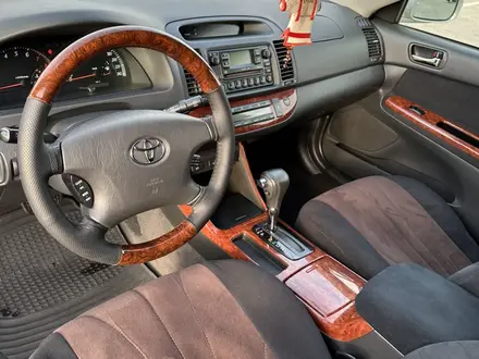 Toyota Camry 2003 года за 6 500 000 тг. в Шиели – фото 16