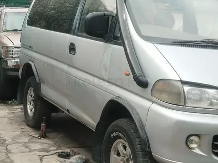 Mitsubishi Delica 1995 года за 2 600 000 тг. в Алматы – фото 2