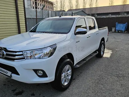 Toyota Hilux 2019 года за 13 000 000 тг. в Атырау – фото 2