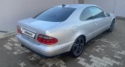 Mercedes-Benz CLK 230 1997 года за 2 000 000 тг. в Уральск – фото 3