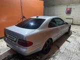 Mercedes-Benz CLK 230 1997 годаfor1 900 000 тг. в Уральск – фото 3