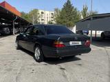 Mercedes-Benz E 230 1992 года за 1 800 000 тг. в Тараз – фото 2