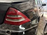 Mercedes-Benz C 200 2001 годаүшін1 800 000 тг. в Тараз – фото 3