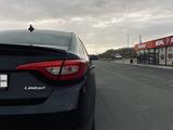 Hyundai Sonata 2015 годаүшін7 350 000 тг. в Семей – фото 5