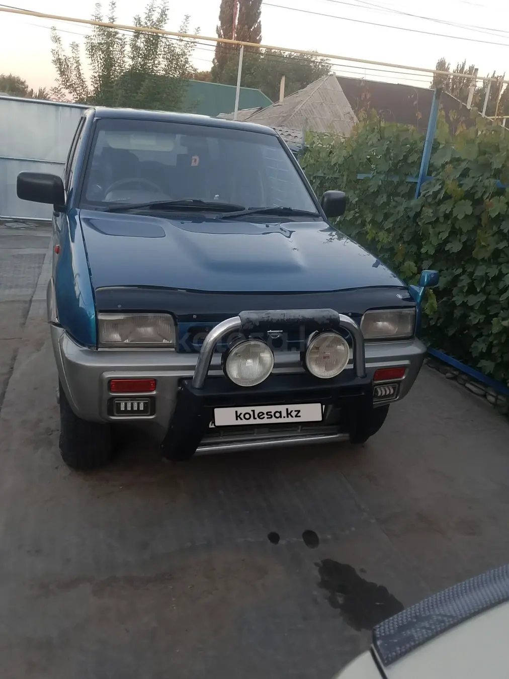 Nissan Mistral, 1996