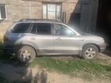 Hyundai Santa Fe 2005 годаүшін1 990 000 тг. в Астана