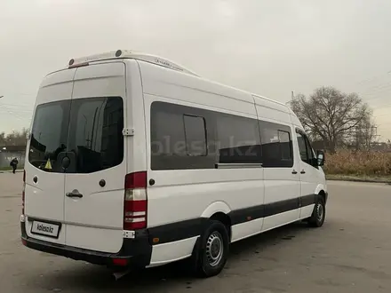 Mercedes-Benz Sprinter 2010 года за 14 500 000 тг. в Алматы – фото 3