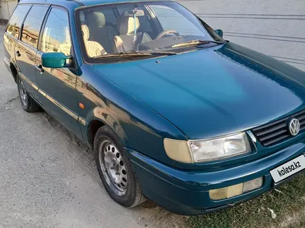 Volkswagen Passat 1995 года за 2 100 000 тг. в Сарыагаш – фото 12