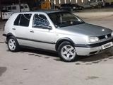 Volkswagen Golf 1996 годаүшін1 500 000 тг. в Жезказган