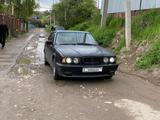 BMW 520 1994 года за 900 000 тг. в Алматы – фото 2