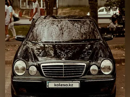 Mercedes-Benz E 320 2001 года за 5 100 000 тг. в Алматы