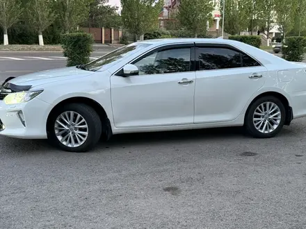 Toyota Camry 2015 года за 10 000 000 тг. в Астана – фото 2