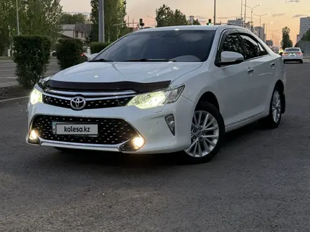 Toyota Camry 2015 года за 10 000 000 тг. в Астана