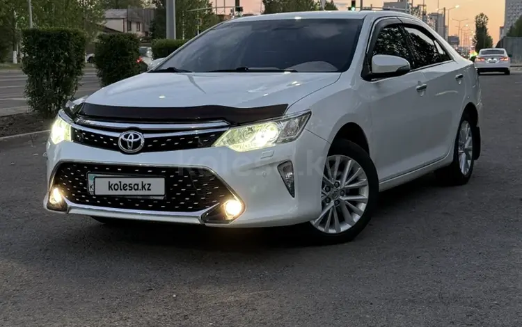 Toyota Camry 2015 года за 10 000 000 тг. в Астана