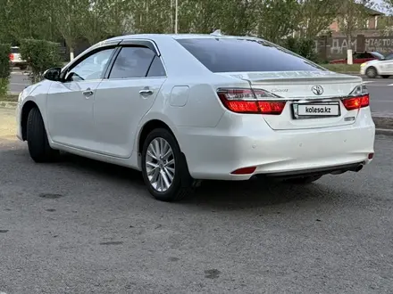 Toyota Camry 2015 года за 10 000 000 тг. в Астана – фото 4