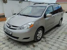 Toyota Sienna, 2007