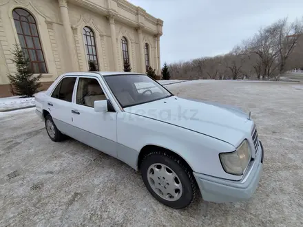 Mercedes-Benz E 200 1994 года за 1 850 000 тг. в Жезказган – фото 7