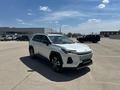 Toyota RAV4 Luxe+ HEV 2026 года за 28 990 000 тг. в Актобе – фото 2