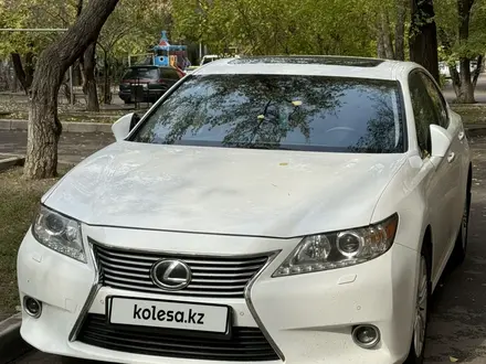 Lexus ES 250 2014 года за 12 000 000 тг. в Алматы