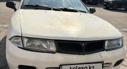 Mitsubishi Carisma 1995 года за 779 500 тг. в Караганда – фото 2