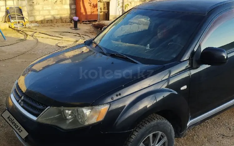 Mitsubishi Outlander 2007 годаfor4 500 000 тг. в Актау