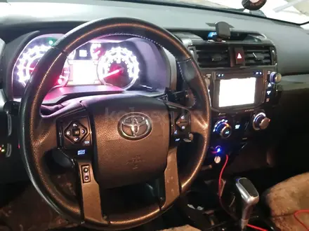 Toyota 4Runner 2018 года за 19 800 000 тг. в Актобе – фото 14