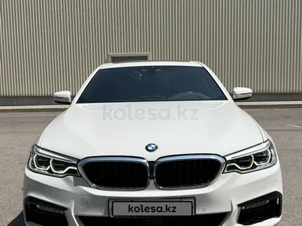 BMW 520 2018 года за 15 600 000 тг. в Алматы – фото 2