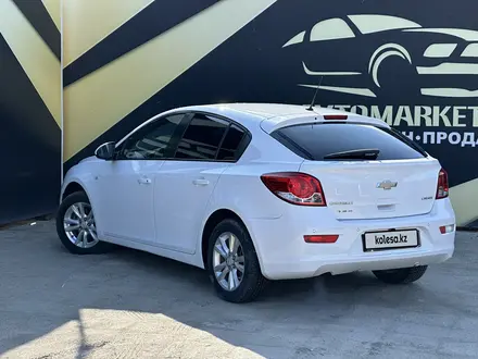 Chevrolet Cruze 2013 года за 4 650 000 тг. в Атырау – фото 4