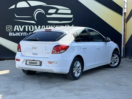 Chevrolet Cruze 2013 года за 4 650 000 тг. в Атырау – фото 5