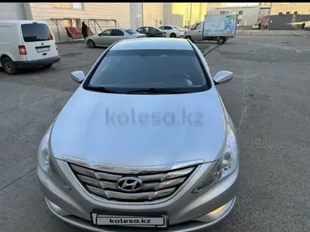 Hyundai Sonata 2011 года за 2 000 000 тг. в Астана – фото 4