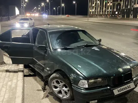 BMW 318 1994 года за 350 000 тг. в Астана