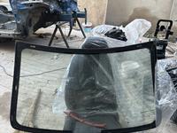 Задняя лобовое стекло KIA Rio за 30 000 тг. в Шымкент