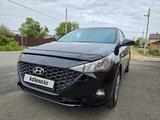 Hyundai Accent 2021 года за 7 700 000 тг. в Петропавловск – фото 2