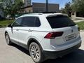 Volkswagen Tiguan 2017 года за 9 500 000 тг. в Костанай – фото 4