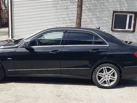 Mercedes-Benz E 250 2009 года за 7 200 000 тг. в Караганда – фото 3