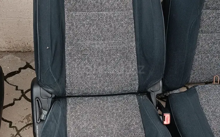 Сиденья Lexus Gs 160үшін1 000 тг. в Алматы